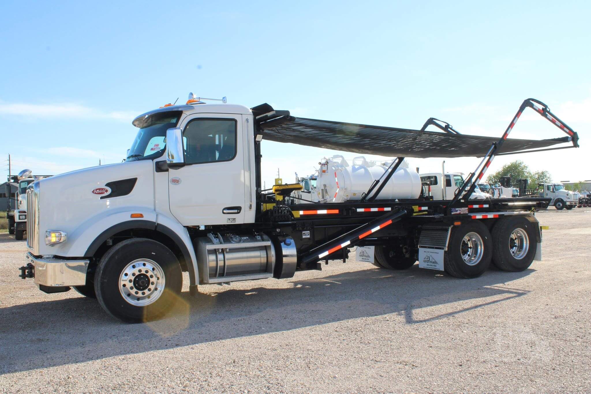 2026 PETERBILT 567 - Roll-Off Garbage Trucks