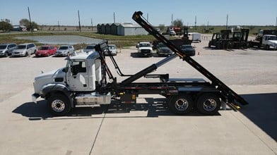 Roll-Off Garbage Trucks