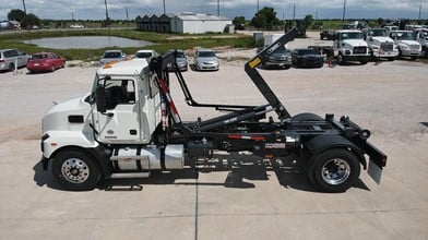 Roll-Off Garbage Trucks