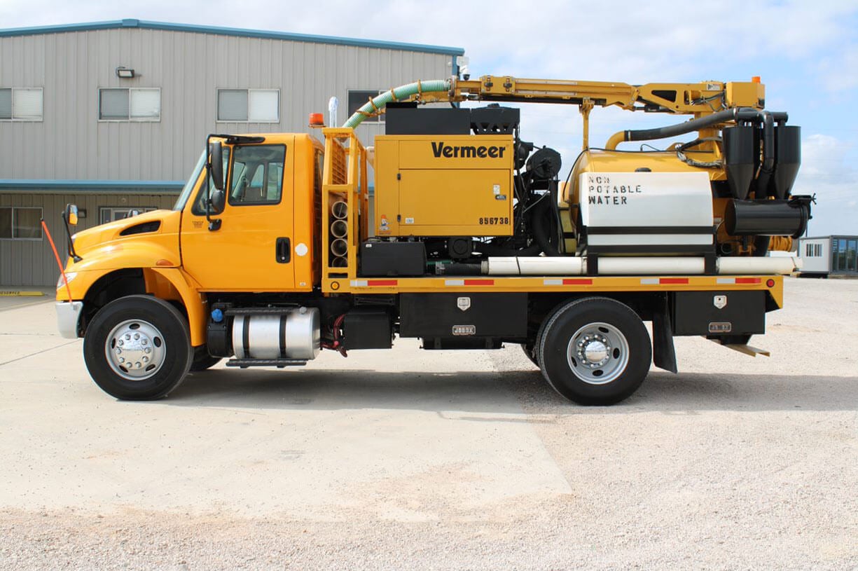 Vermeer Oil Field Truck